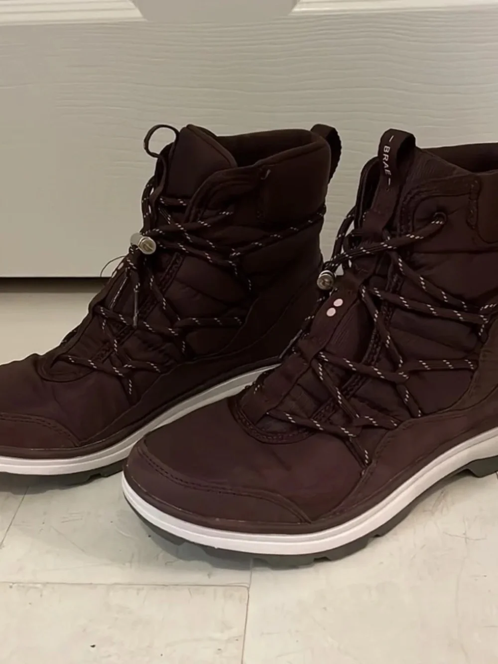 New Ryka Water Repellant Bungee Winter Boots Brae Exotic Burgundy Ankle Bootie